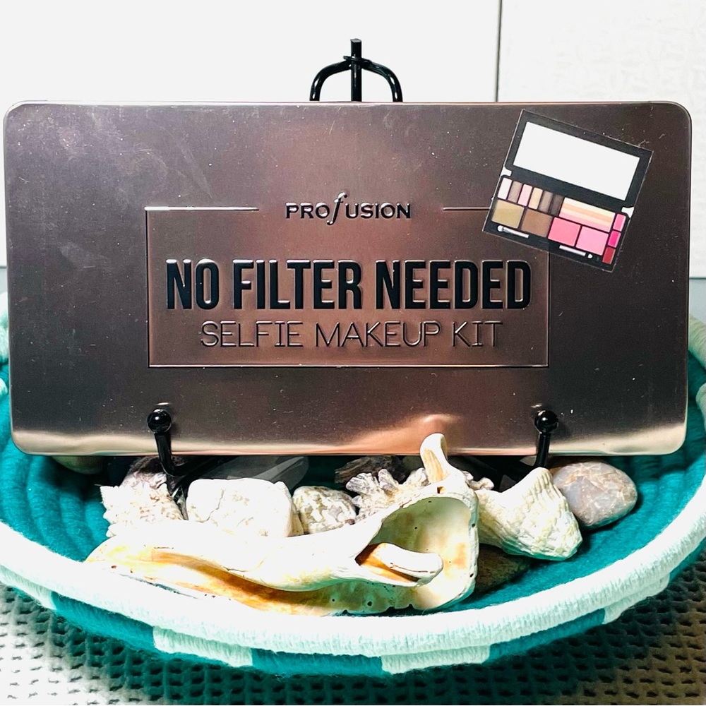 Profusion Cosmetics No Filter Needed Selfie Makeup Kit